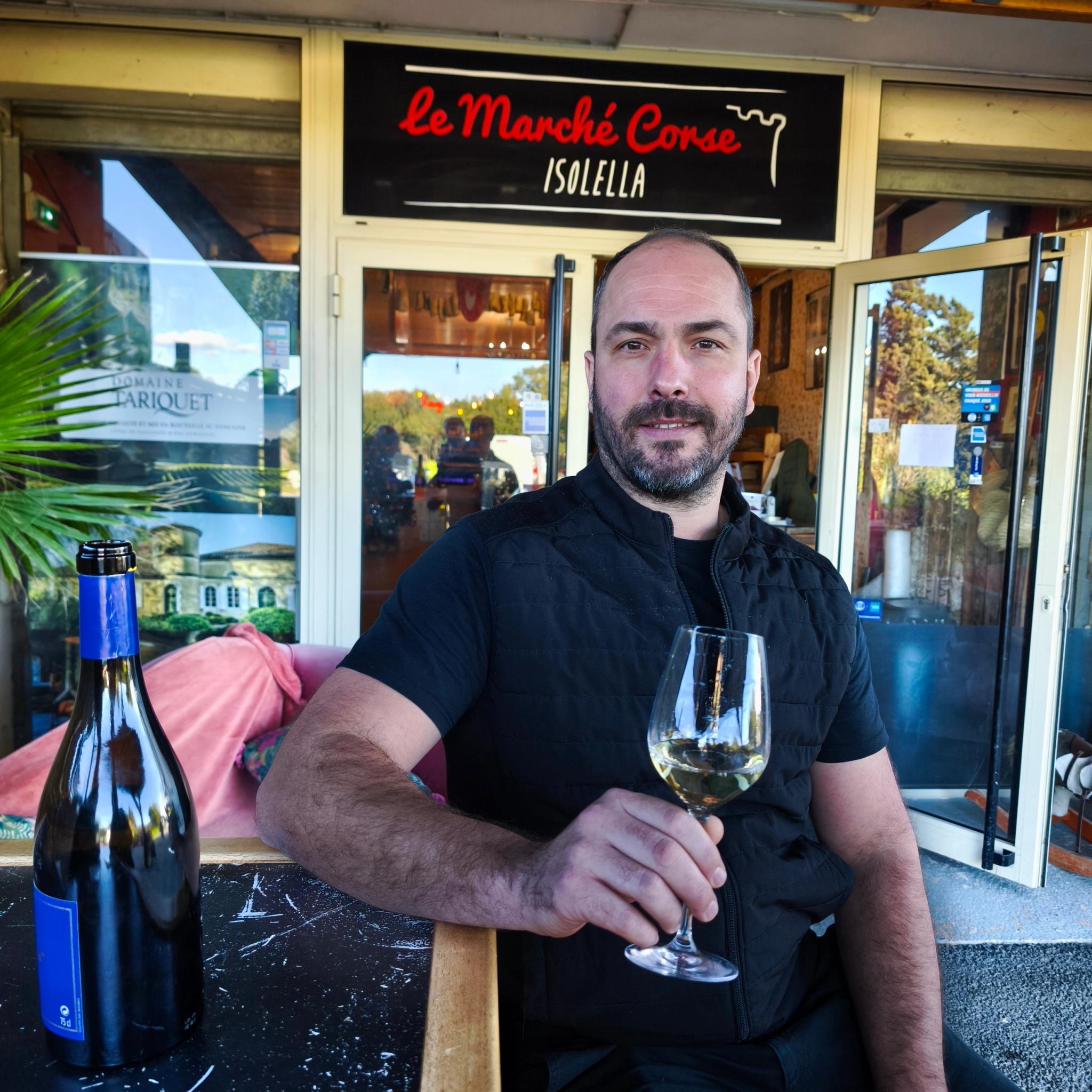 Caviste du marché corse à isolella